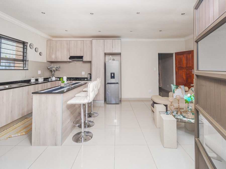  Bedroom Property for Sale in Lenasia Ext 5 Gauteng