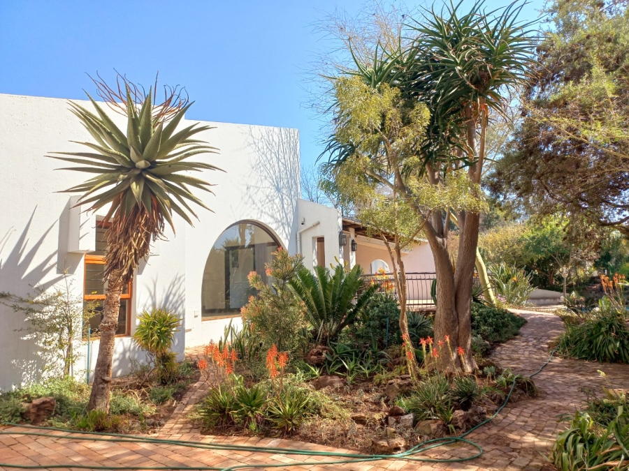  Bedroom Property for Sale in Morningside Manor Gauteng