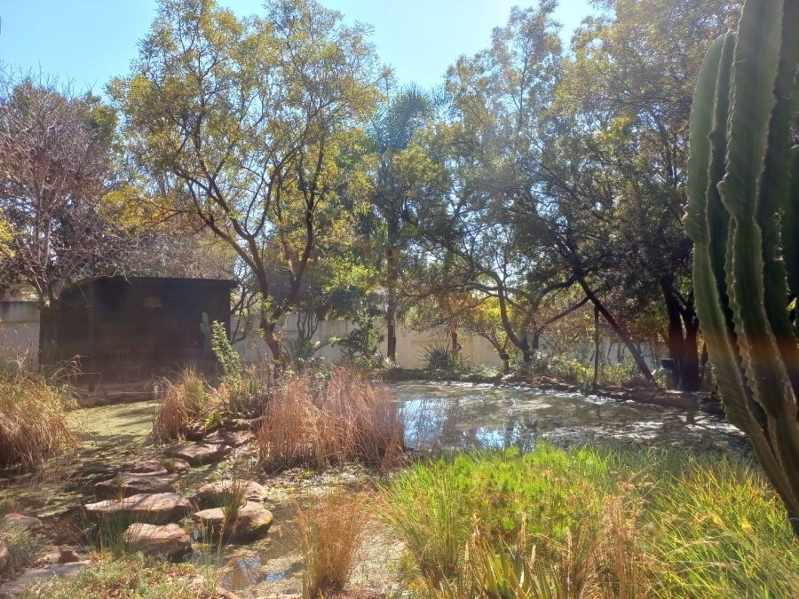  Bedroom Property for Sale in Morningside Manor Gauteng