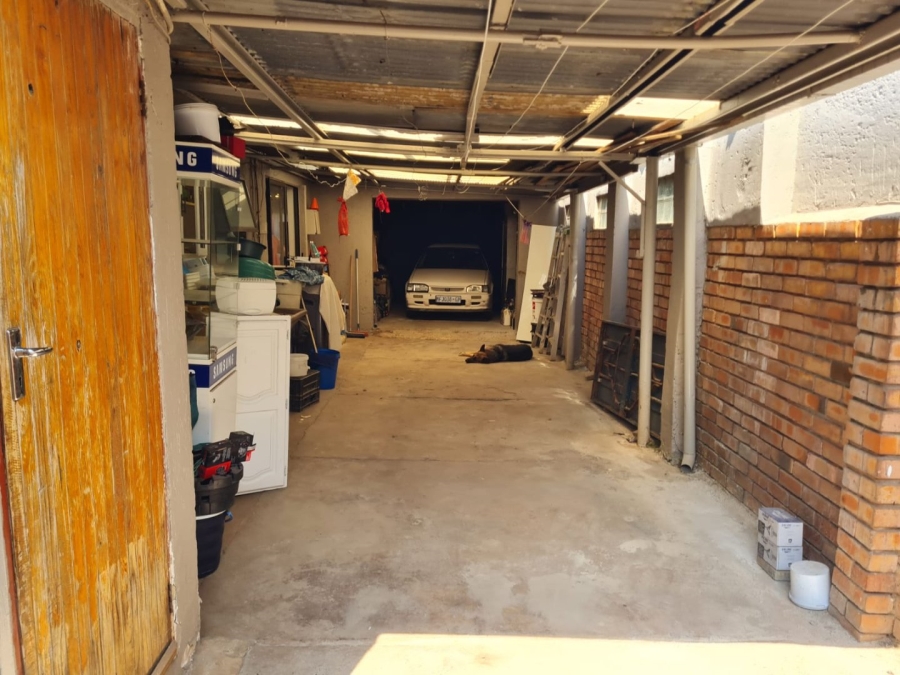 4 Bedroom Property for Sale in Lenasia Ext 13 Gauteng