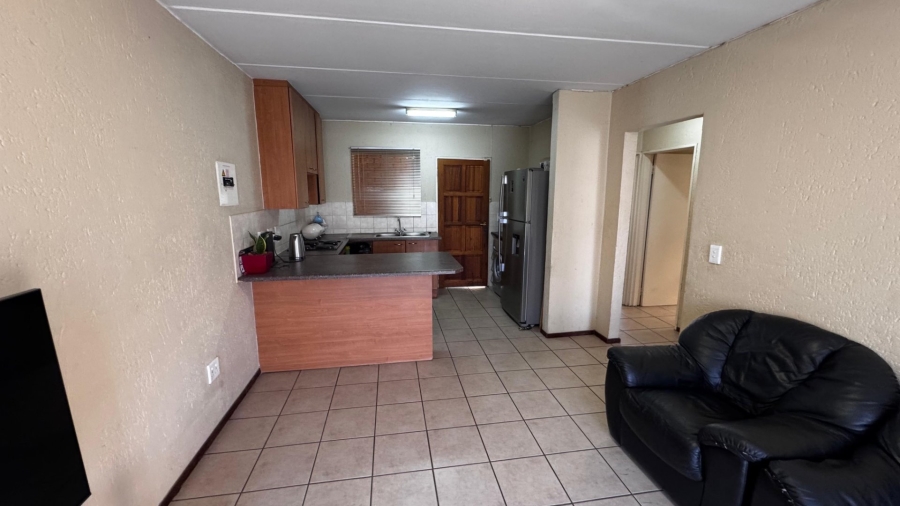 2 Bedroom Property for Sale in Heuwelsig Estate Gauteng