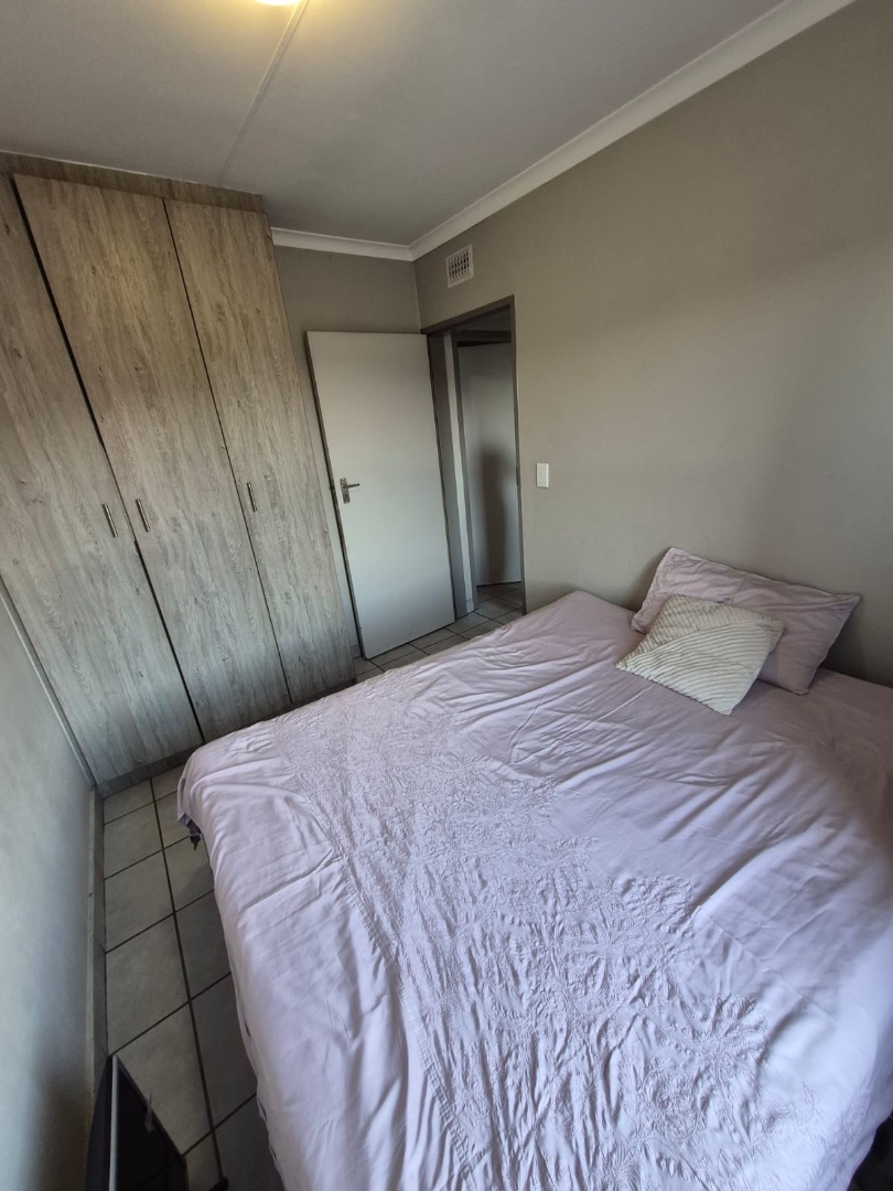 2 Bedroom Property for Sale in Heuweloord Gauteng