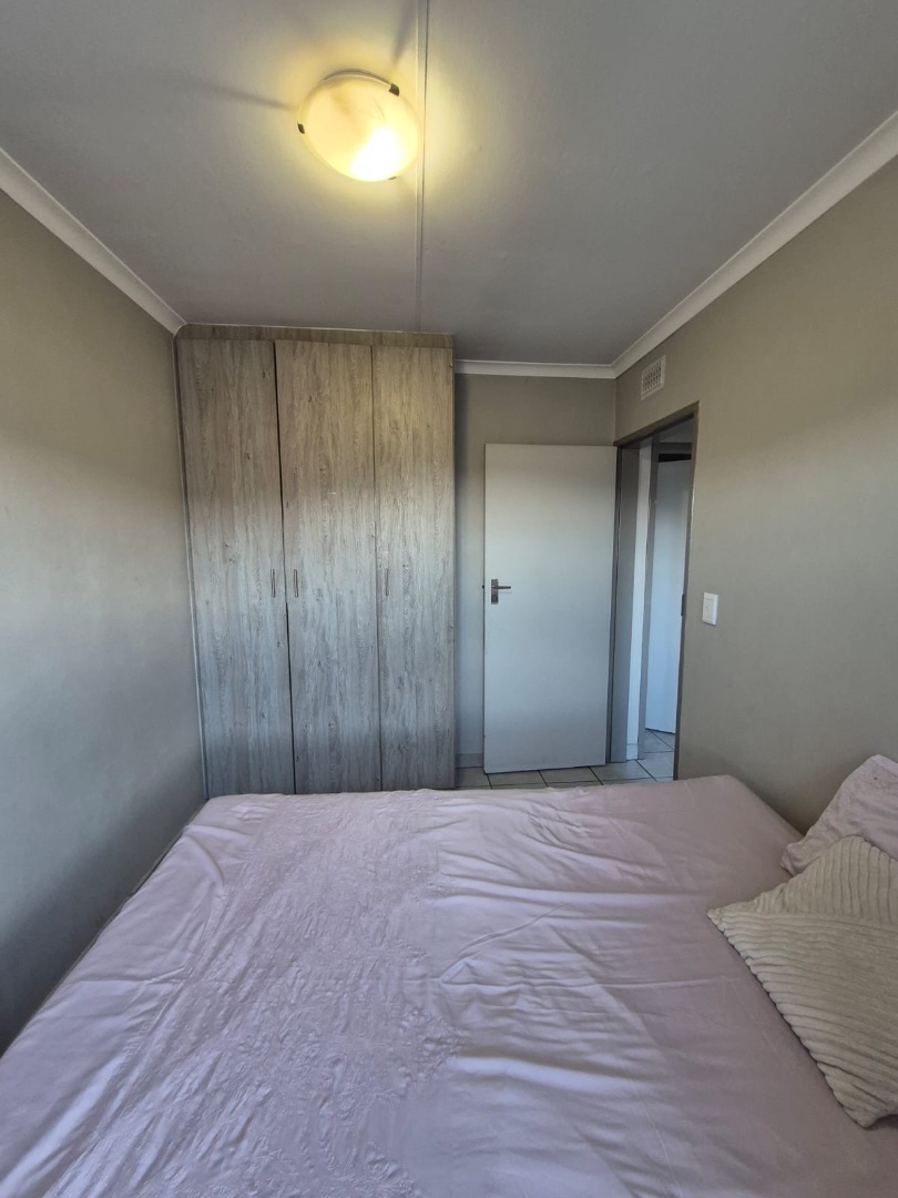 2 Bedroom Property for Sale in Heuweloord Gauteng