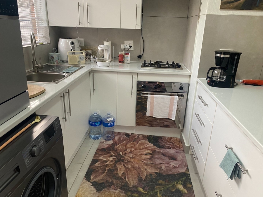 1 Bedroom Property for Sale in Villieria Gauteng