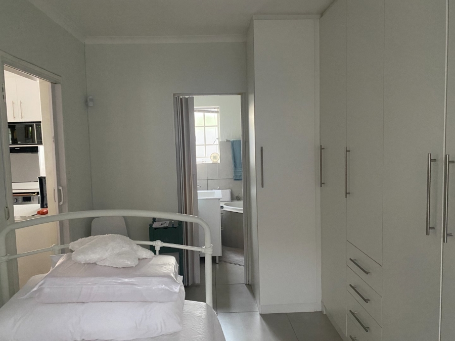 1 Bedroom Property for Sale in Villieria Gauteng