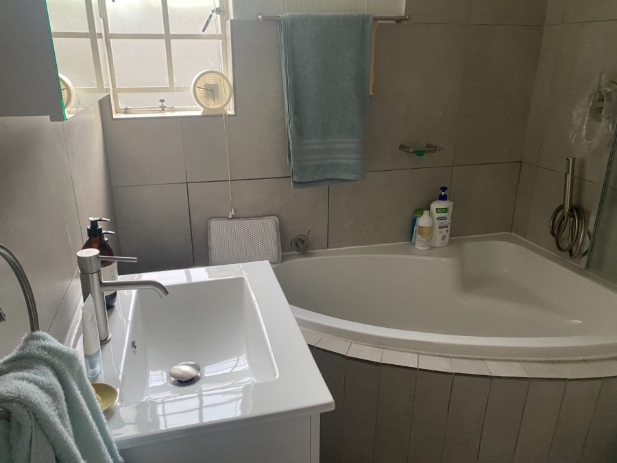 1 Bedroom Property for Sale in Villieria Gauteng
