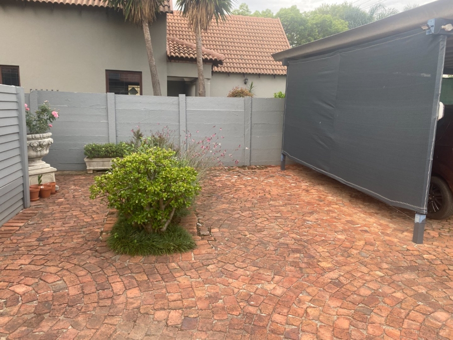 1 Bedroom Property for Sale in Villieria Gauteng