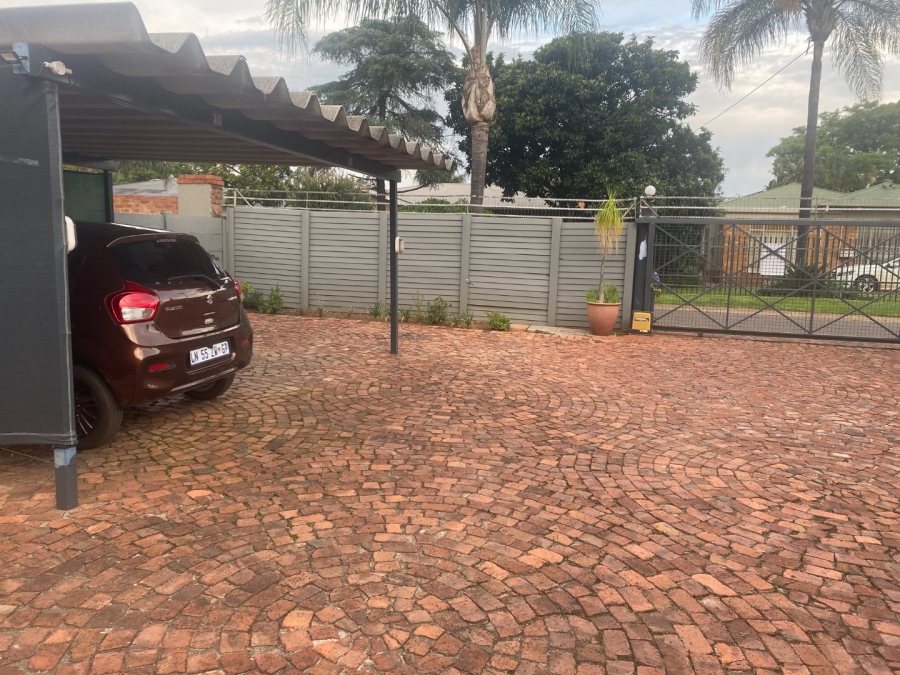 1 Bedroom Property for Sale in Villieria Gauteng