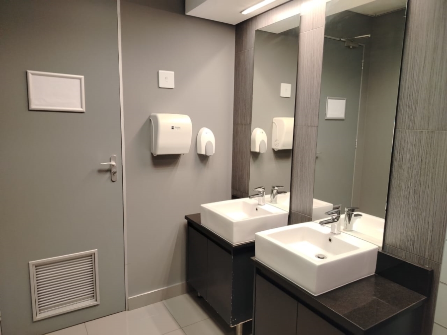 To Let commercial Property for Rent in Gallagher Estate Gauteng