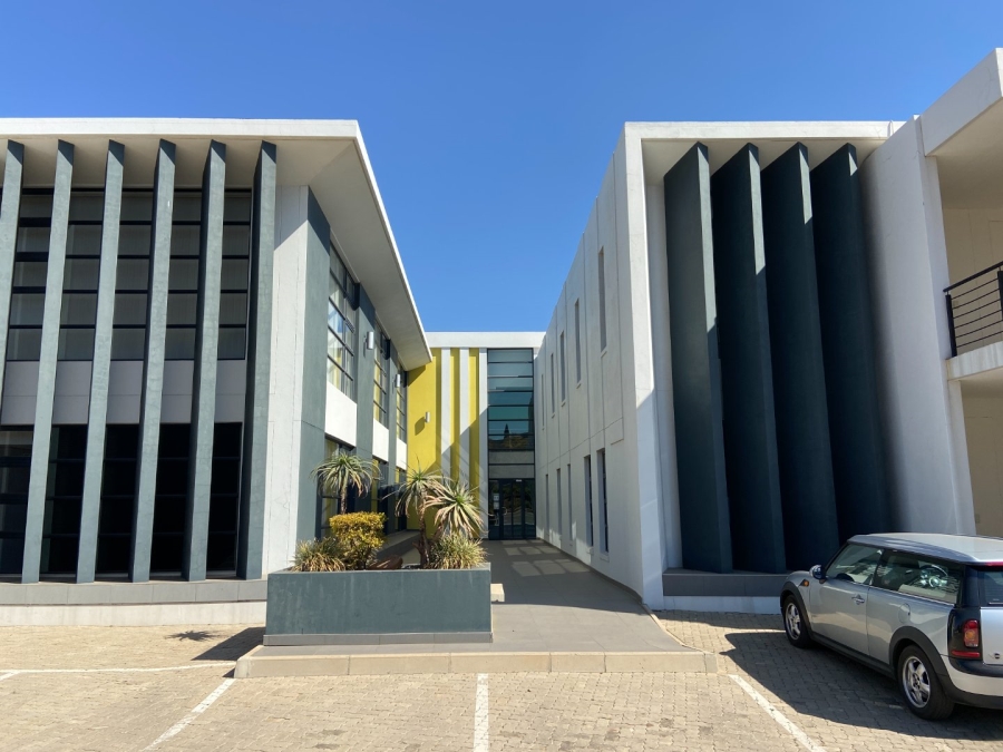 To Let commercial Property for Rent in Gallagher Estate Gauteng