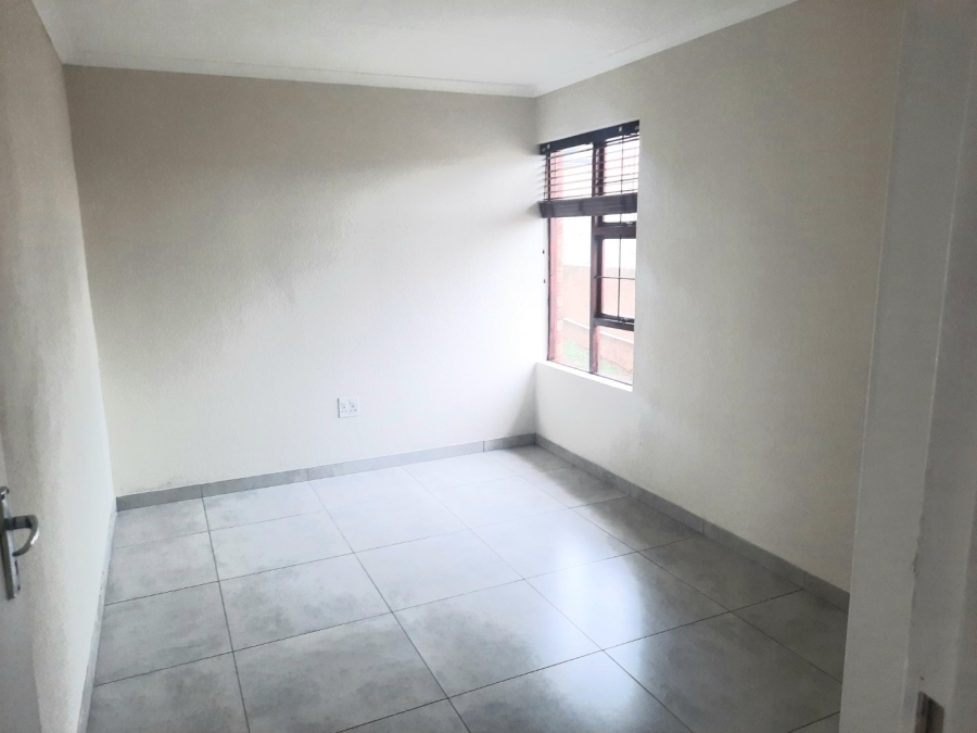 2 Bedroom Property for Sale in Rangeview Gauteng
