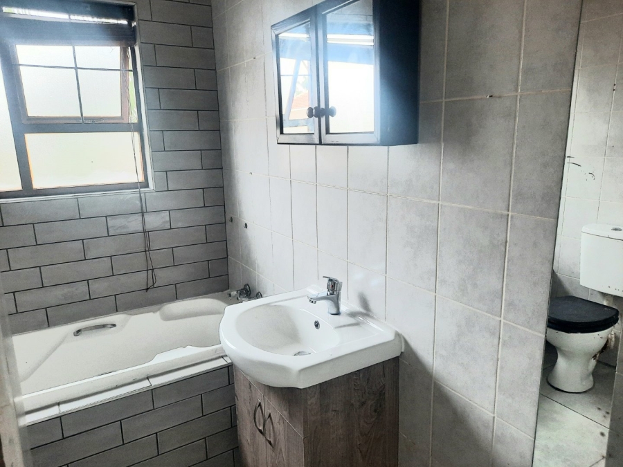 2 Bedroom Property for Sale in Rangeview Gauteng