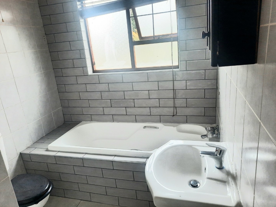 2 Bedroom Property for Sale in Rangeview Gauteng