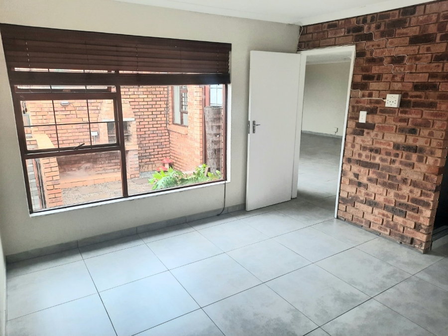 2 Bedroom Property for Sale in Rangeview Gauteng