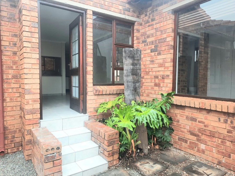 2 Bedroom Property for Sale in Rangeview Gauteng