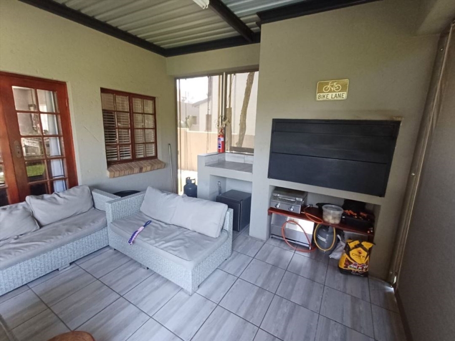 3 Bedroom Property for Sale in Blue Gill Estate Gauteng