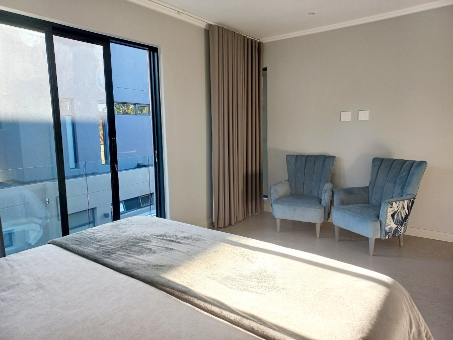 5 Bedroom Property for Sale in Morningside Manor Gauteng