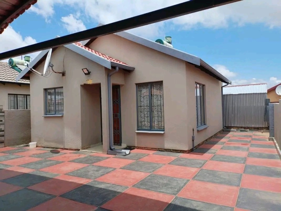 2 Bedroom Property for Sale in Soshanguve East Ext 4 Gauteng
