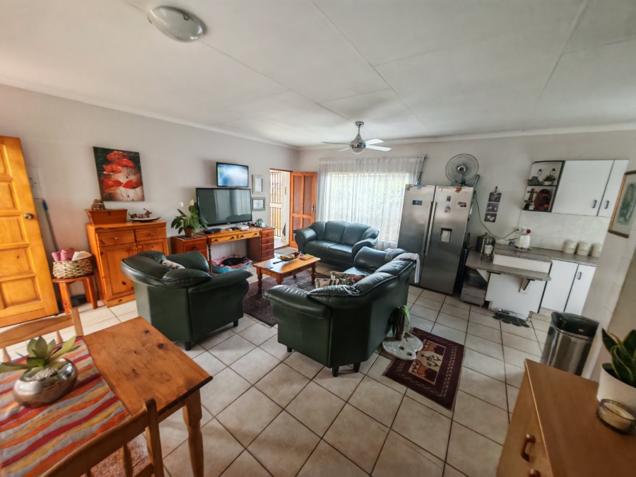 6 Bedroom Property for Sale in Theresa Park Gauteng