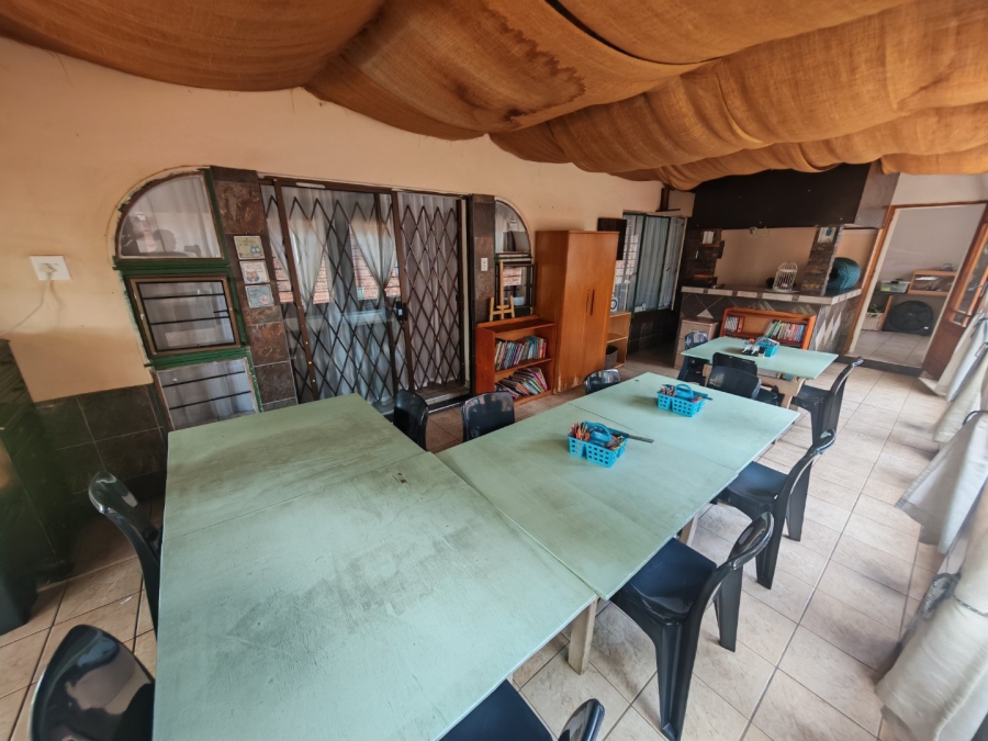 6 Bedroom Property for Sale in Theresa Park Gauteng