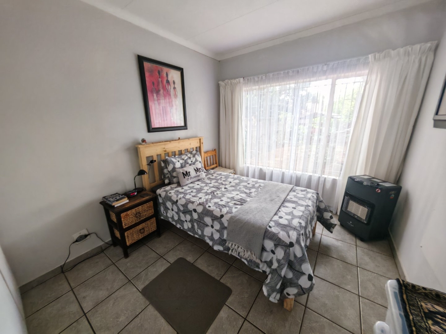 6 Bedroom Property for Sale in Theresa Park Gauteng