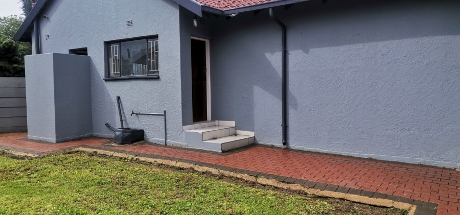 4 Bedroom Property for Sale in Glen Marais Gauteng