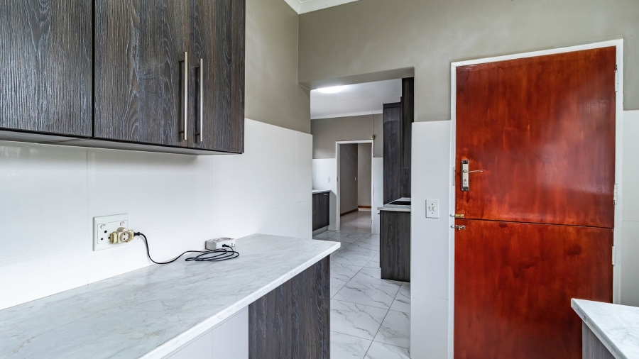 4 Bedroom Property for Sale in Glen Marais Gauteng