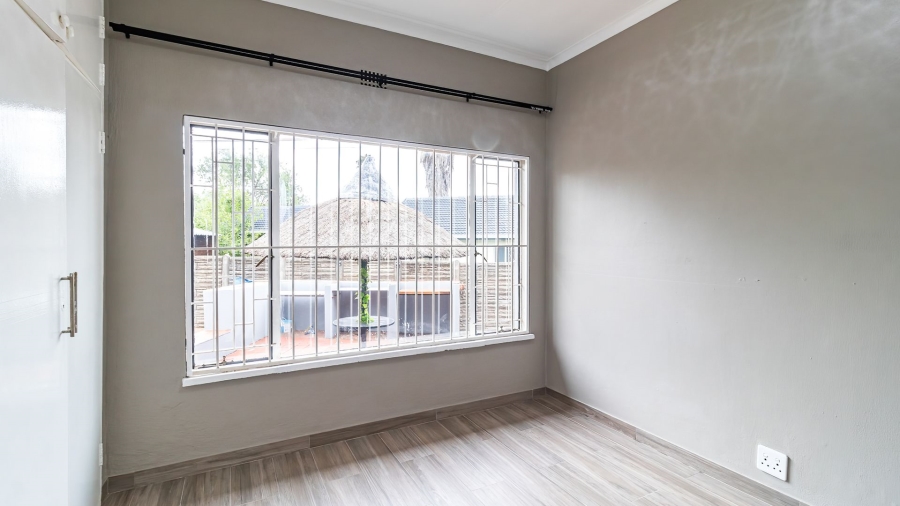 4 Bedroom Property for Sale in Glen Marais Gauteng