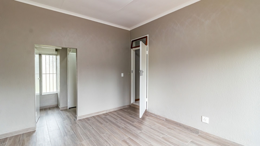 4 Bedroom Property for Sale in Glen Marais Gauteng
