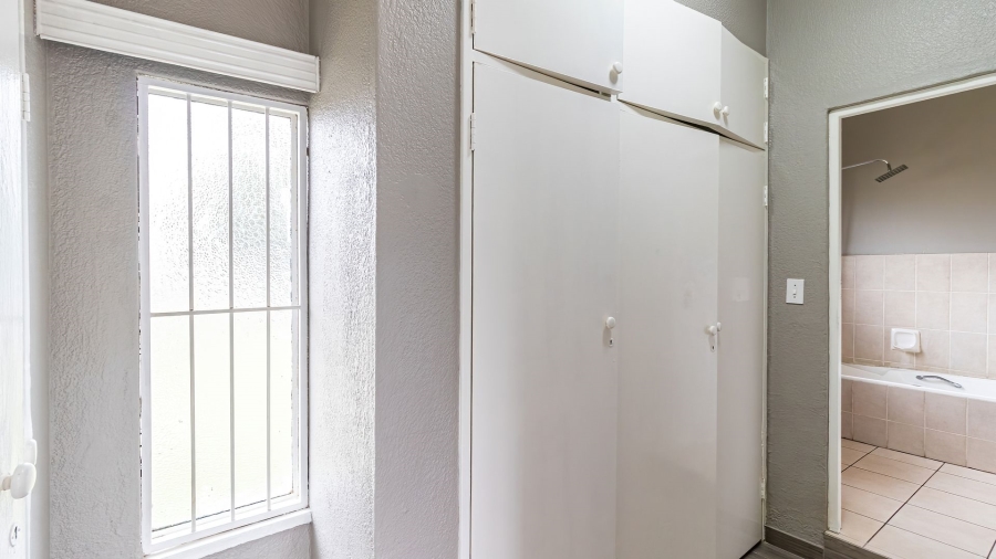 4 Bedroom Property for Sale in Glen Marais Gauteng