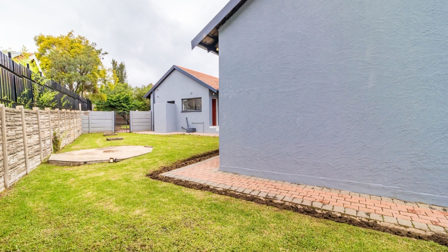 4 Bedroom Property for Sale in Glen Marais Gauteng