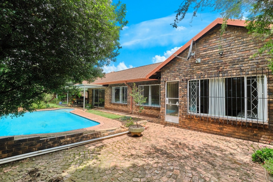 4 Bedroom Property for Sale in Randpark Ridge Gauteng