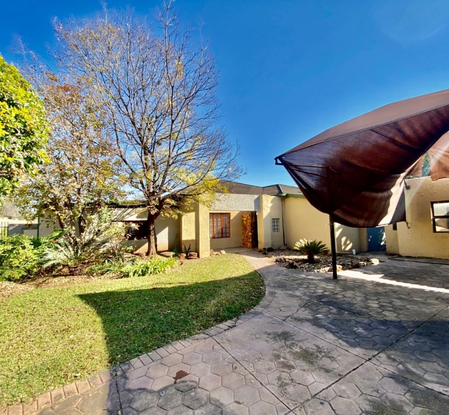 4 Bedroom Property for Sale in Roseville Gauteng