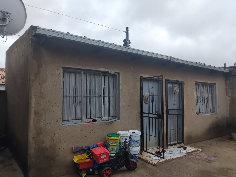 Commercial Property for Sale in Kaalfontein Gauteng