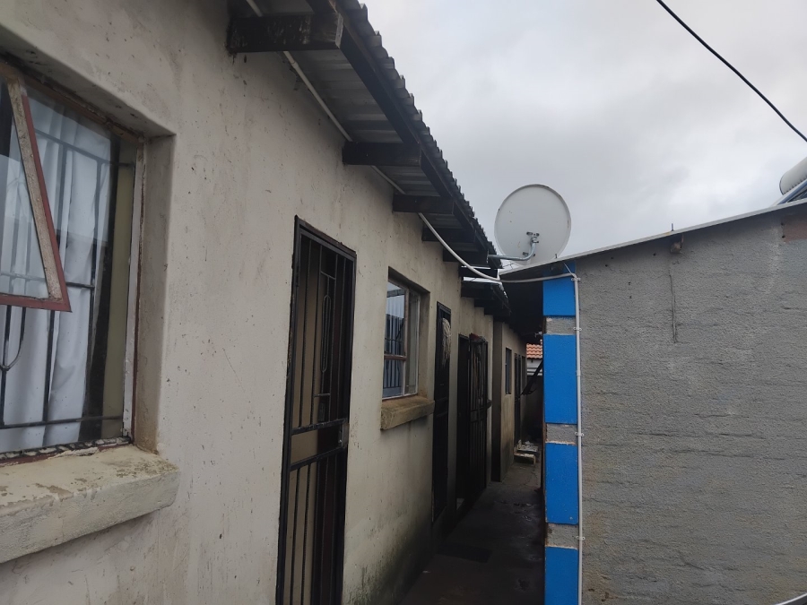 Commercial Property for Sale in Kaalfontein Gauteng