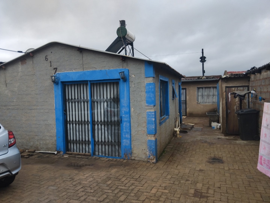 Commercial Property for Sale in Kaalfontein Gauteng