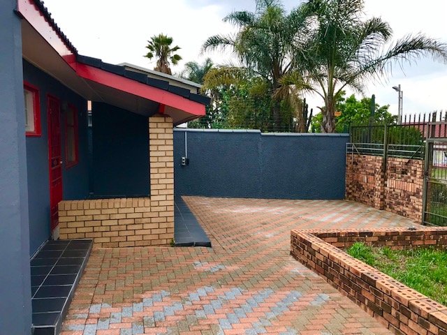 3 Bedroom Property for Sale in Lenasia Ext 9 Gauteng