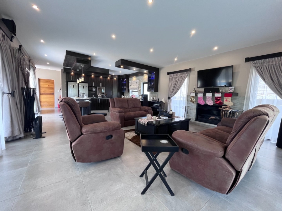 4 Bedroom Property for Sale in Eye of Africa Gauteng