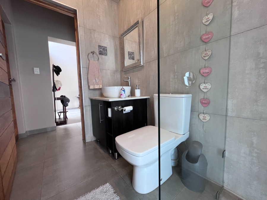 4 Bedroom Property for Sale in Eye of Africa Gauteng