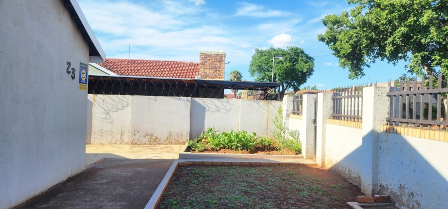 3 Bedroom Property for Sale in Eldorado Park Gauteng