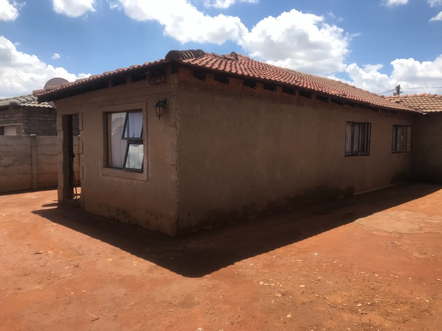 4 Bedroom Property for Sale in Rietvallei AH Gauteng