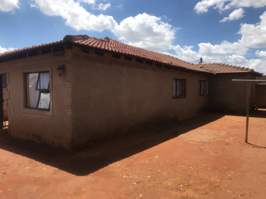 4 Bedroom Property for Sale in Rietvallei AH Gauteng