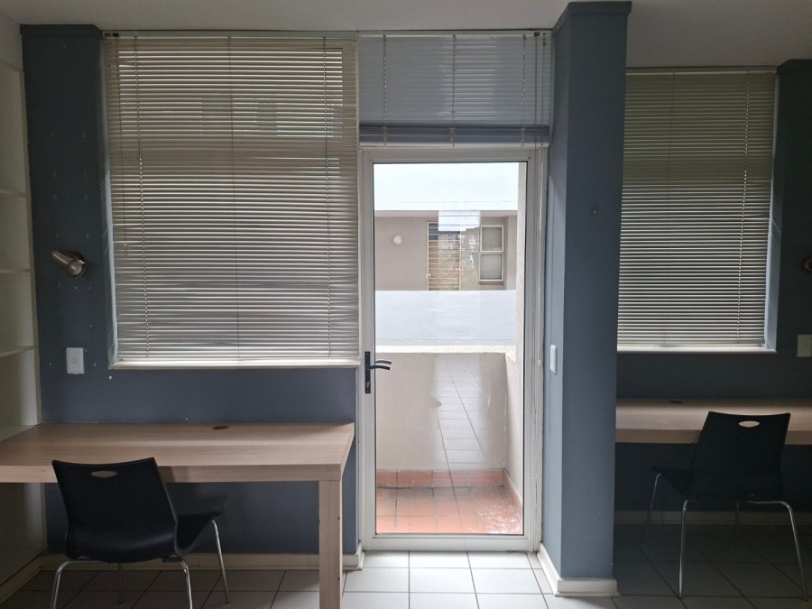 1 Bedroom Property for Sale in Hatfield Gauteng
