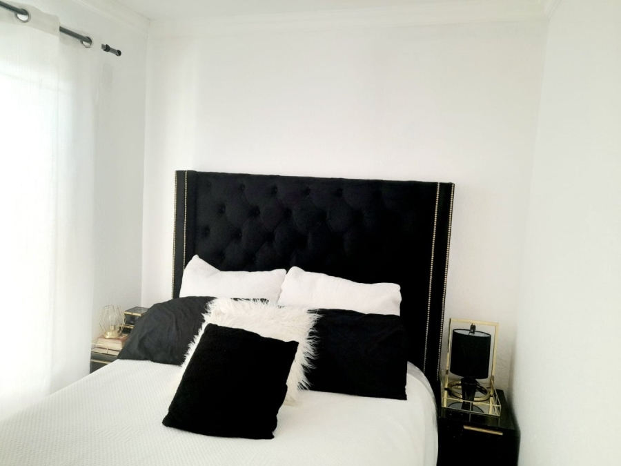 2 Bedroom Property for Sale in Alan Manor Gauteng