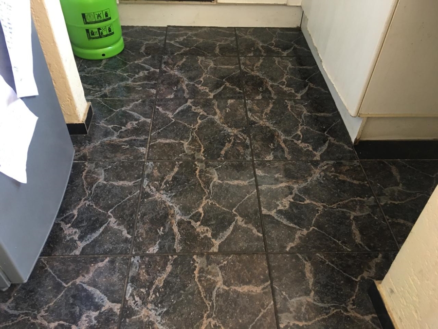 1 Bedroom Property for Sale in Mondeor Gauteng