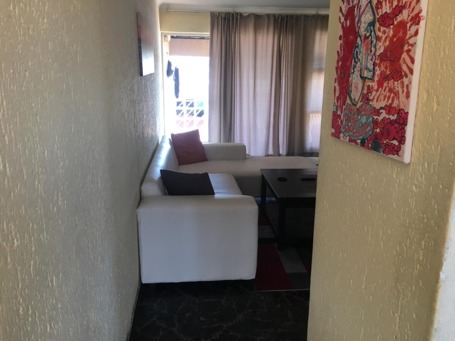 1 Bedroom Property for Sale in Mondeor Gauteng