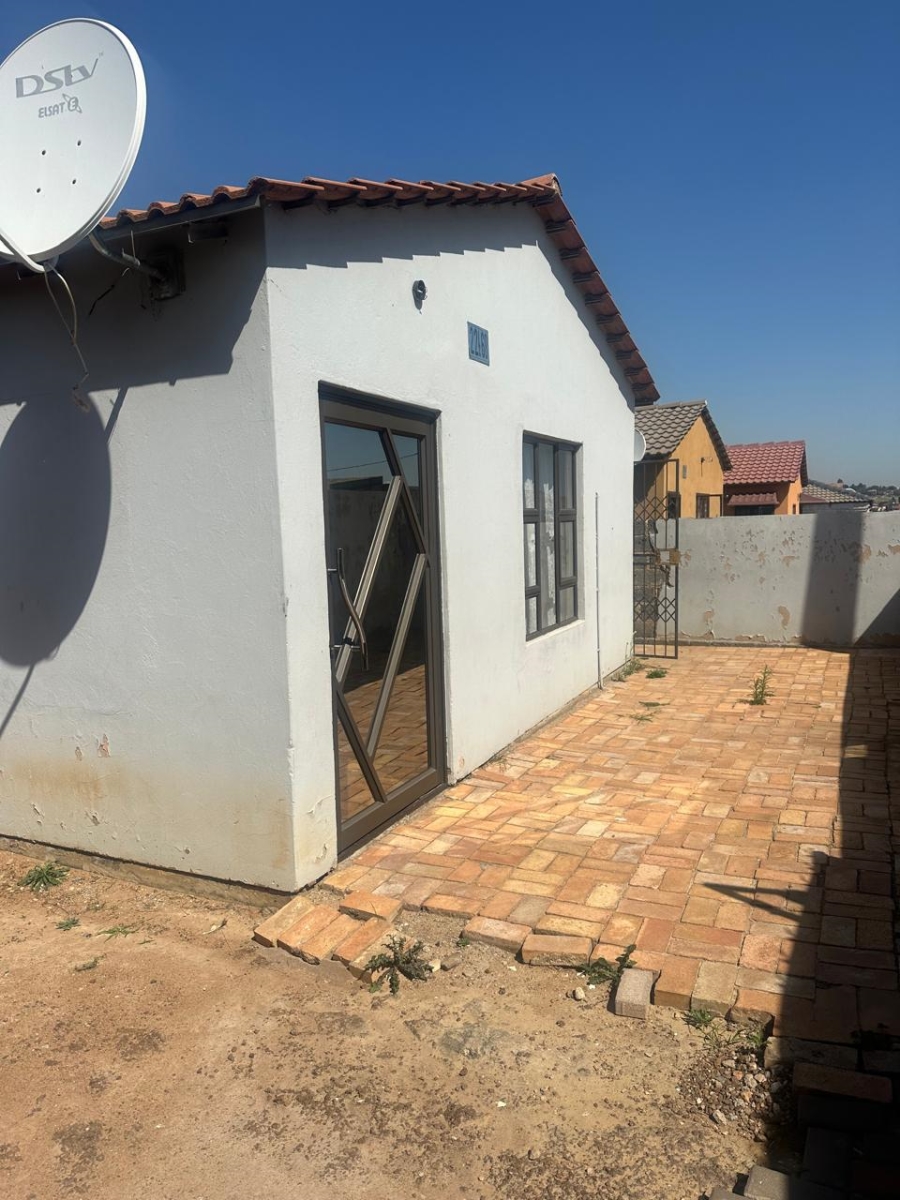 2 Bedroom Property for Sale in Nellmapius Gauteng