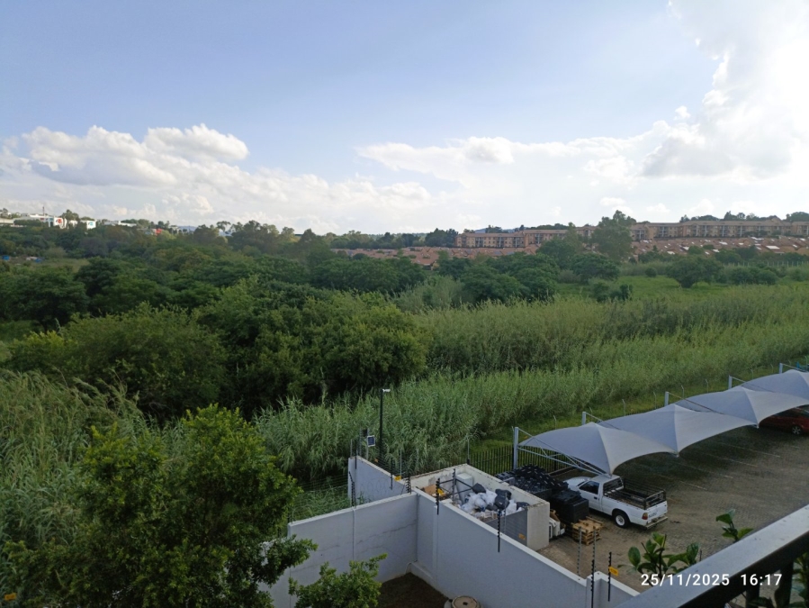 To Let 1 Bedroom Property for Rent in Olivedale Gauteng