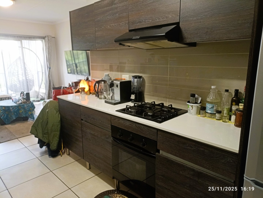 To Let 1 Bedroom Property for Rent in Olivedale Gauteng