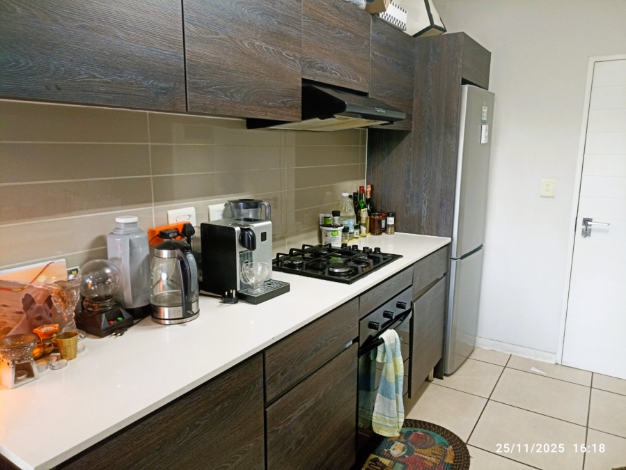 To Let 1 Bedroom Property for Rent in Olivedale Gauteng